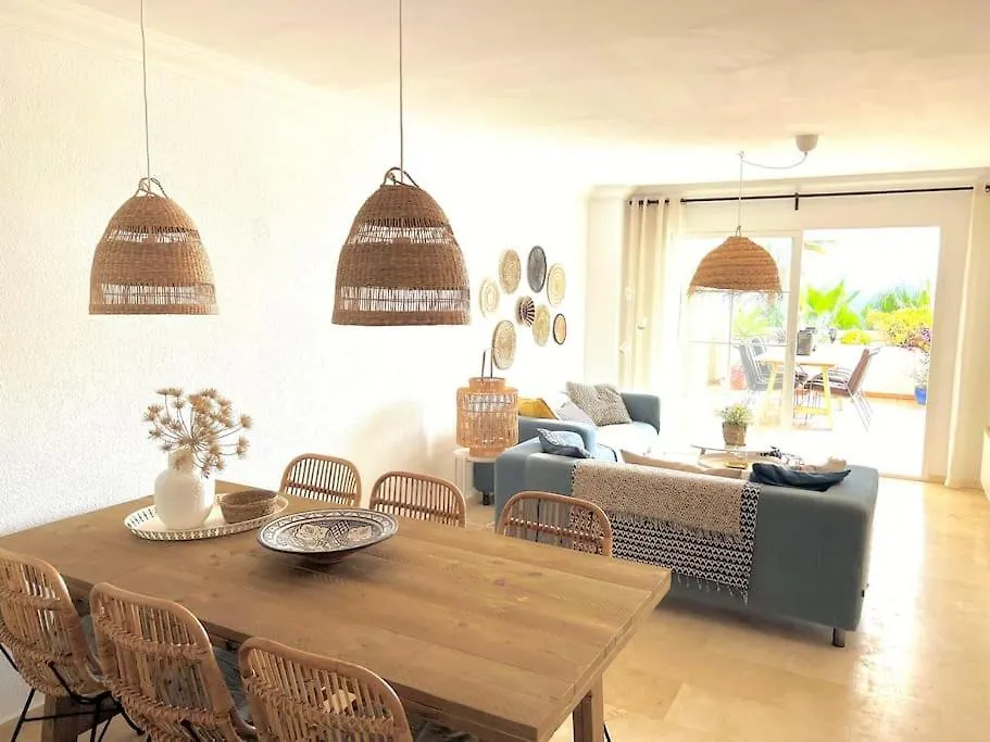Puerto Alto 6-4 With Stunning Sea-View Apartment Estepona